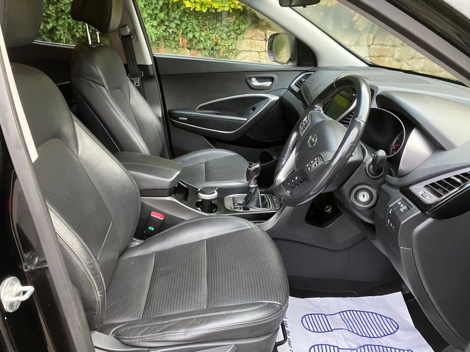 Used Hyundai Santa Fe 2014 for sale - 76330378: Photo 3