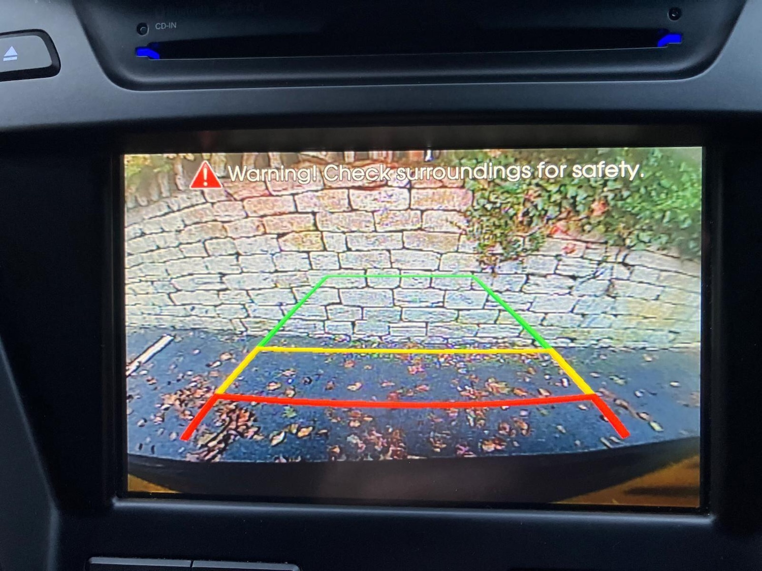 Used Hyundai Santa Fe 2014 for sale - 76330378: Photo 4