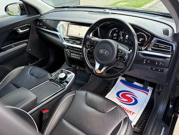 Used Kia Niro 2020 for sale - 76040556: Photo
