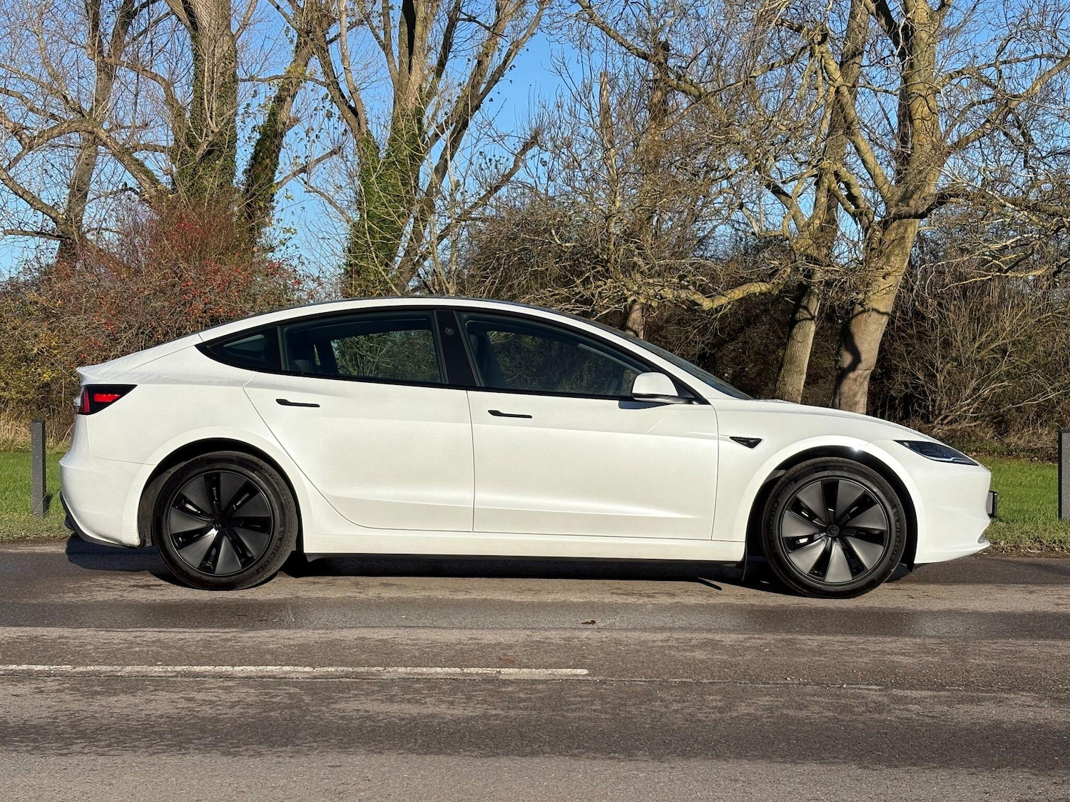 Used Tesla Model 3 2024 for sale - 76809293: Photo 2