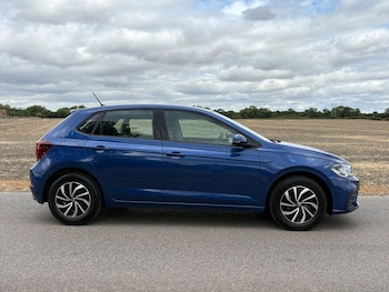 Used Volkswagen Polo 2024 for sale - 79374353: Photo