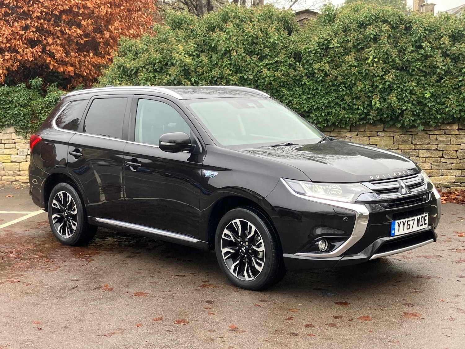 Used Mitsubishi Outlander 2017 for sale - 76731748: Photo 1