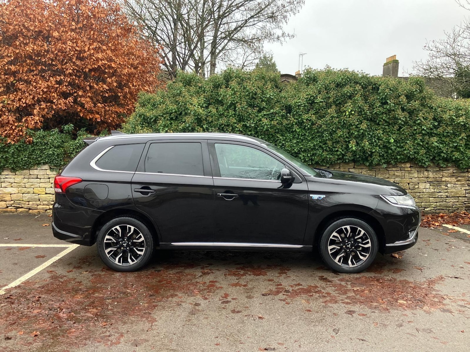 Used Mitsubishi Outlander 2017 for sale - 76731748: Photo 2