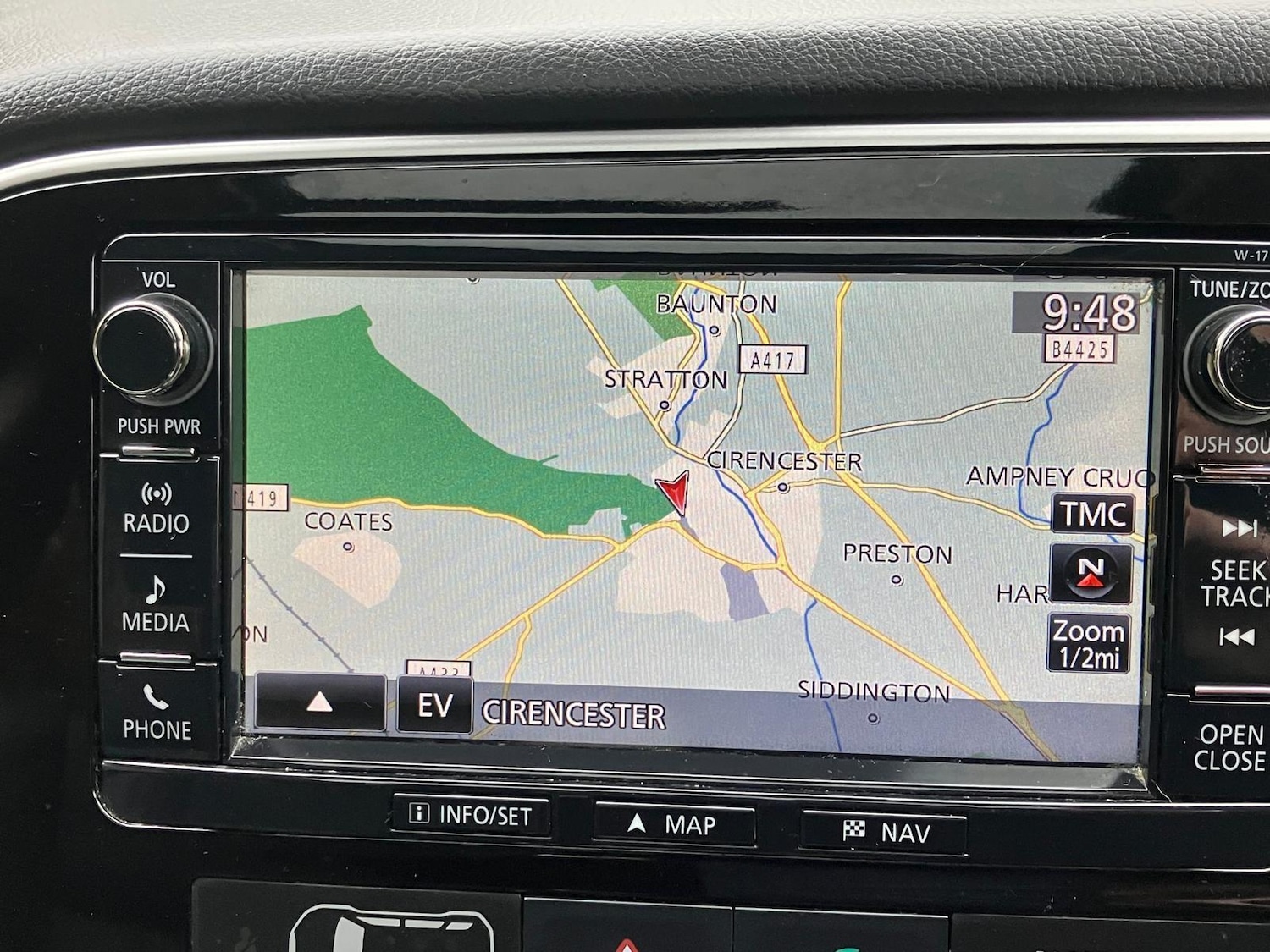 Used Mitsubishi Outlander 2017 for sale - 76731748: Photo 24