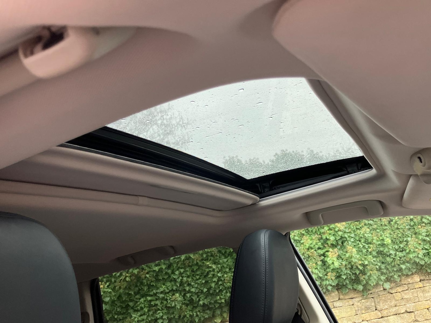 Used Mitsubishi Outlander 2017 for sale - 76731748: Photo 3