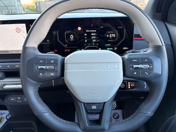 Used Kia EV3 2025 for sale - 76975429: Photo