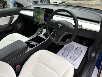 Used Tesla Model 3 2019 for sale - 78922789: Photo