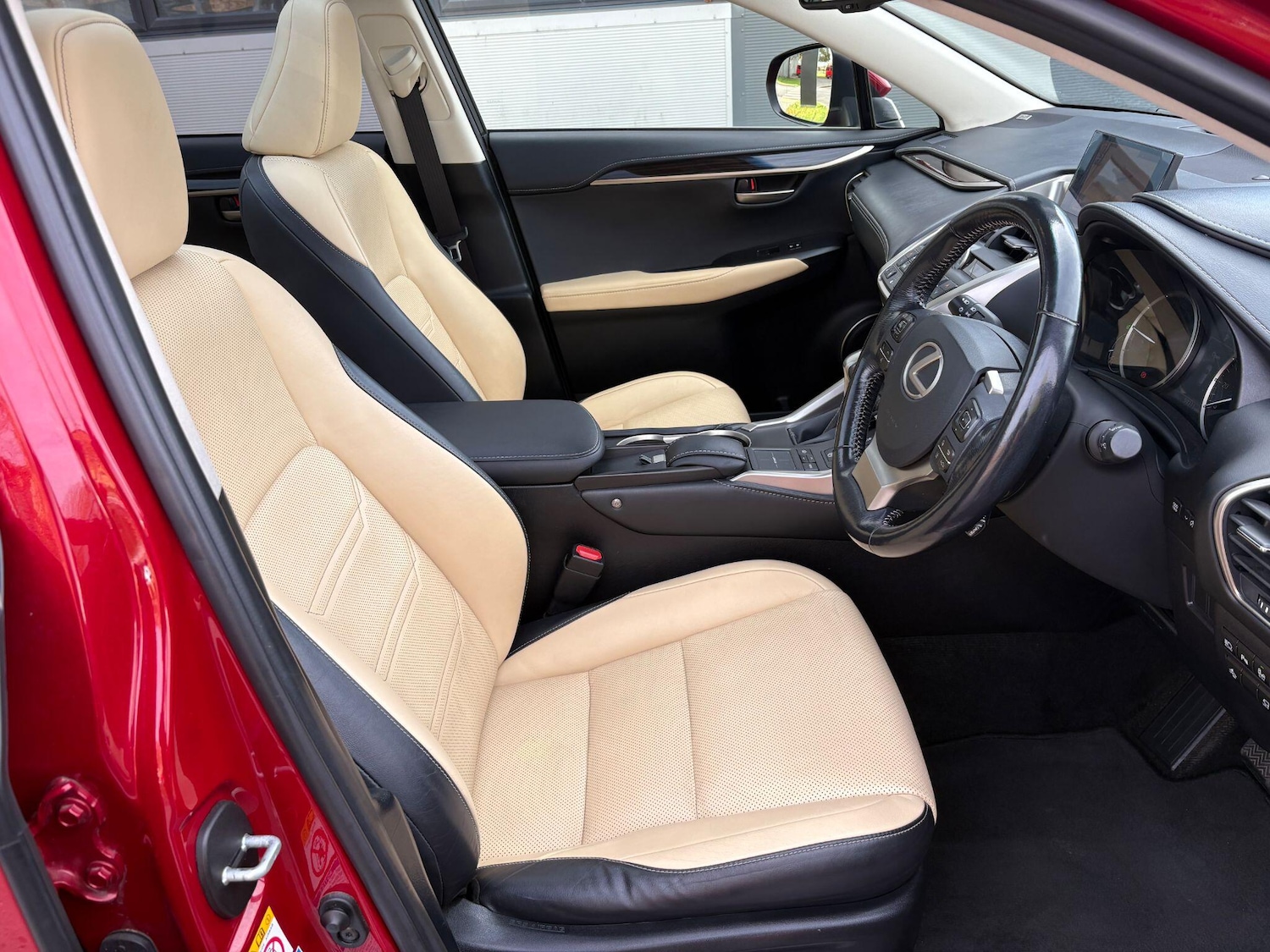 Used Lexus NX 2015 for sale - 76382786: Photo 20