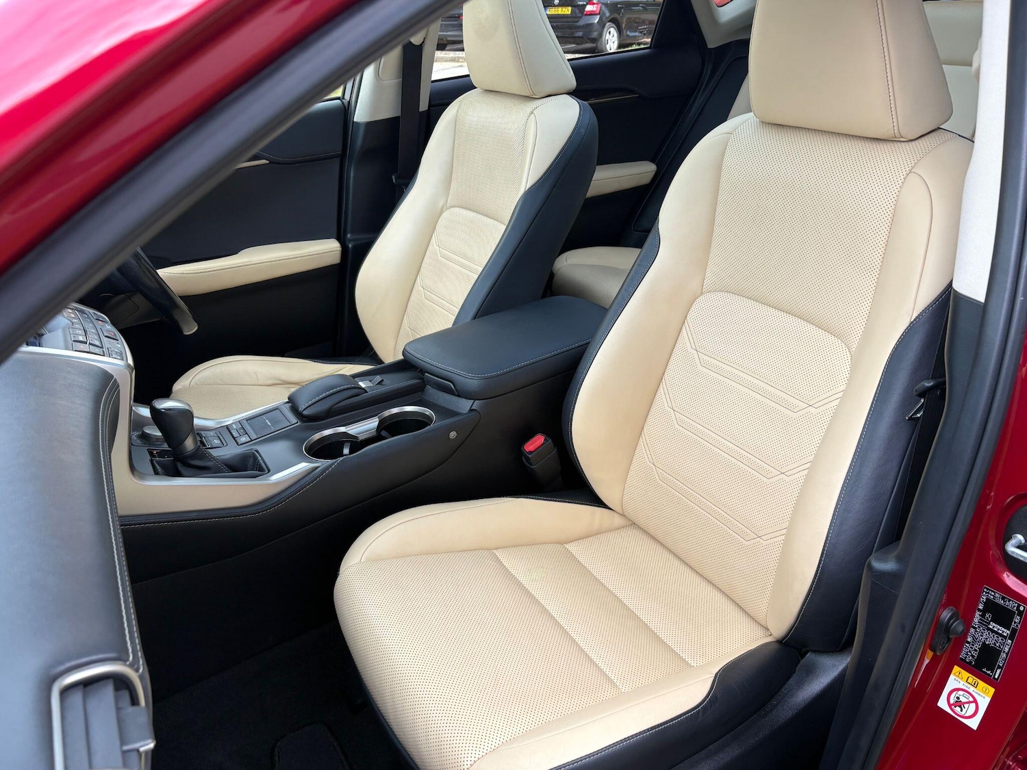 Used Lexus NX 2015 for sale - 76382786: Photo 27