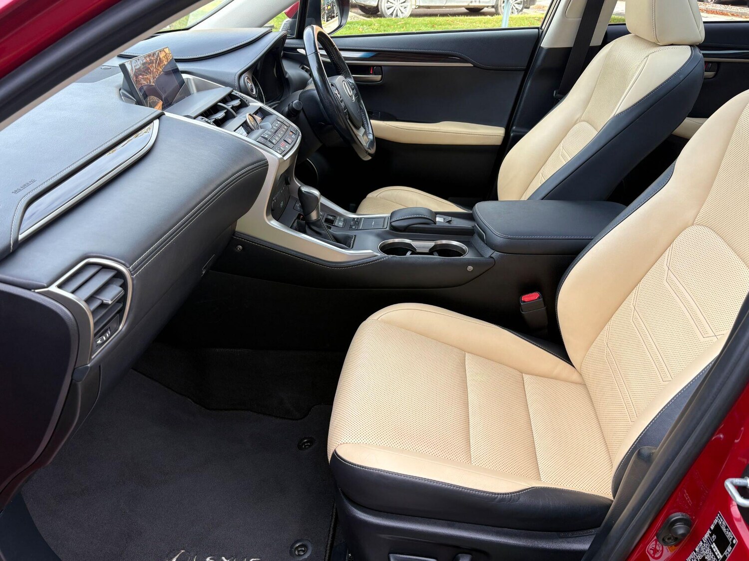 Used Lexus NX 2015 for sale - 76382786: Photo 29