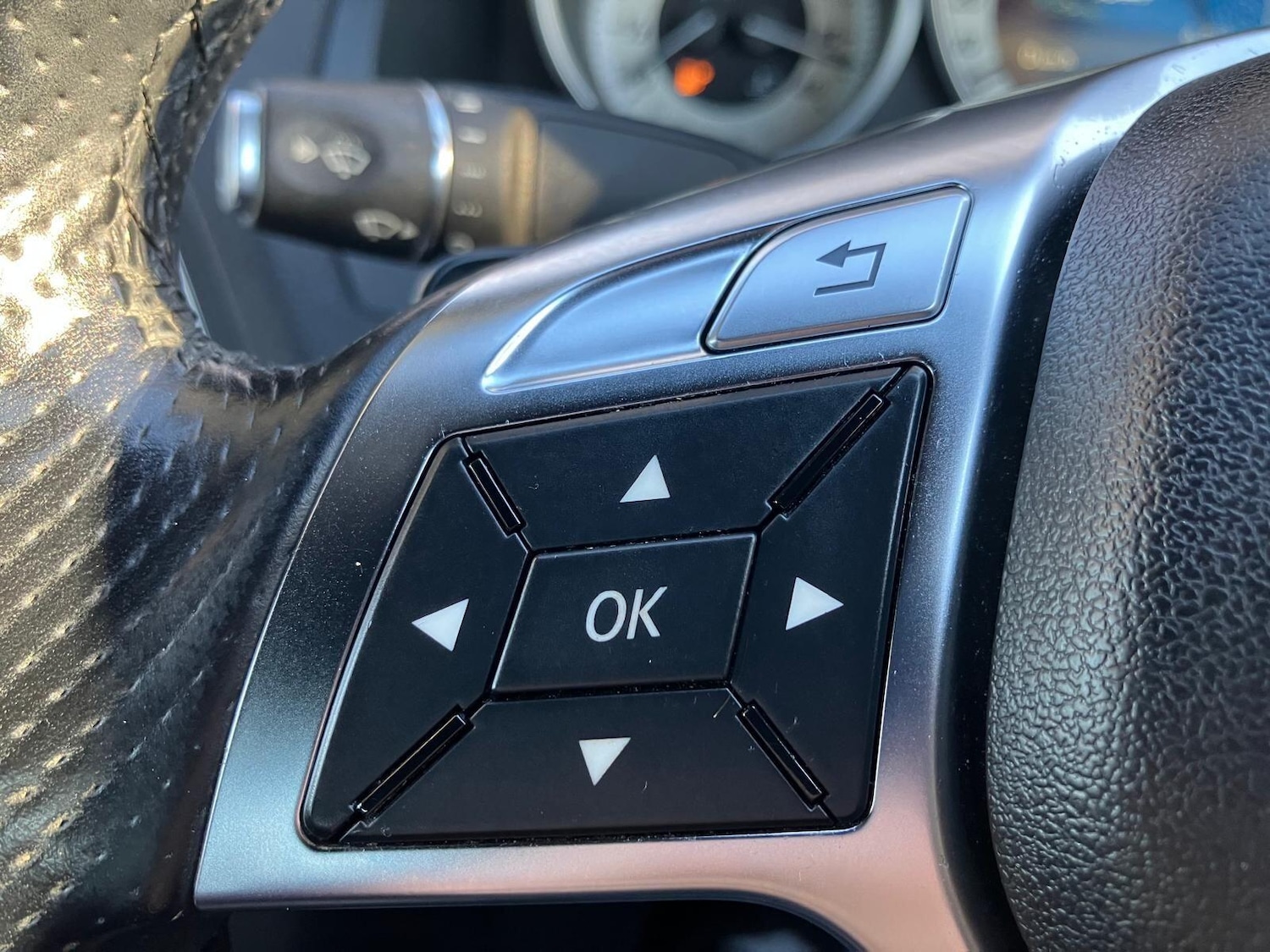 Used Mercedes-Benz E Class 2013 for sale - 76809295: Photo 19