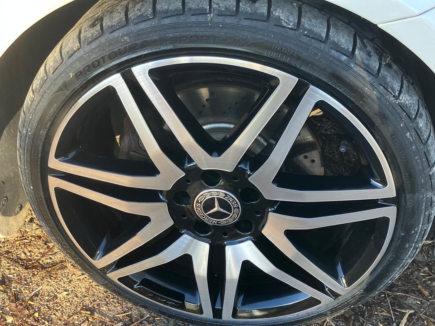 Used Mercedes-Benz E Class 2013 for sale - 76809295: Photo 24