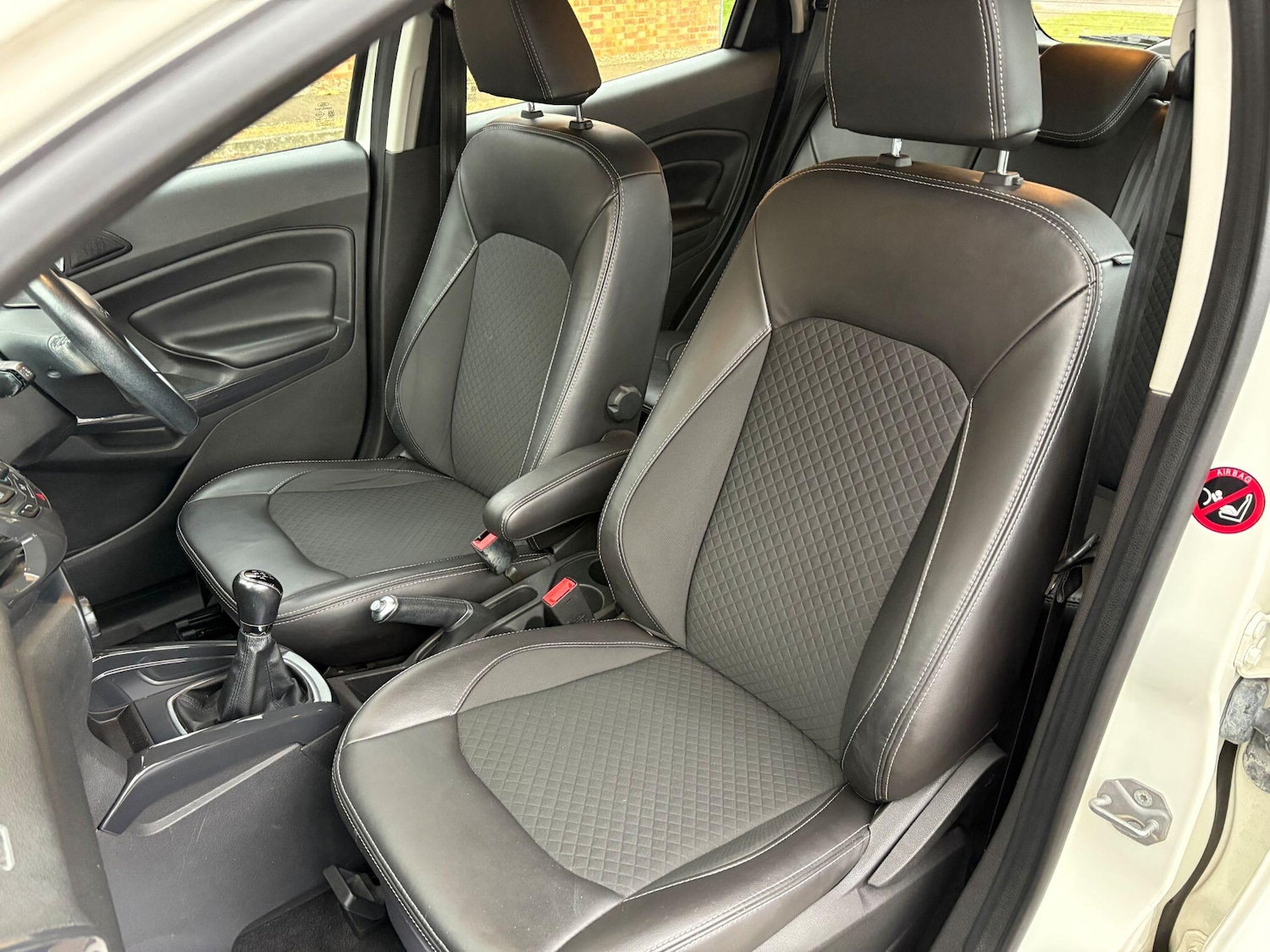 Used Ford Ecosport 2017 for sale - 76685528: Photo 21