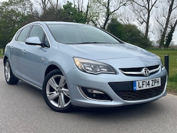 Vauxhall - Astra