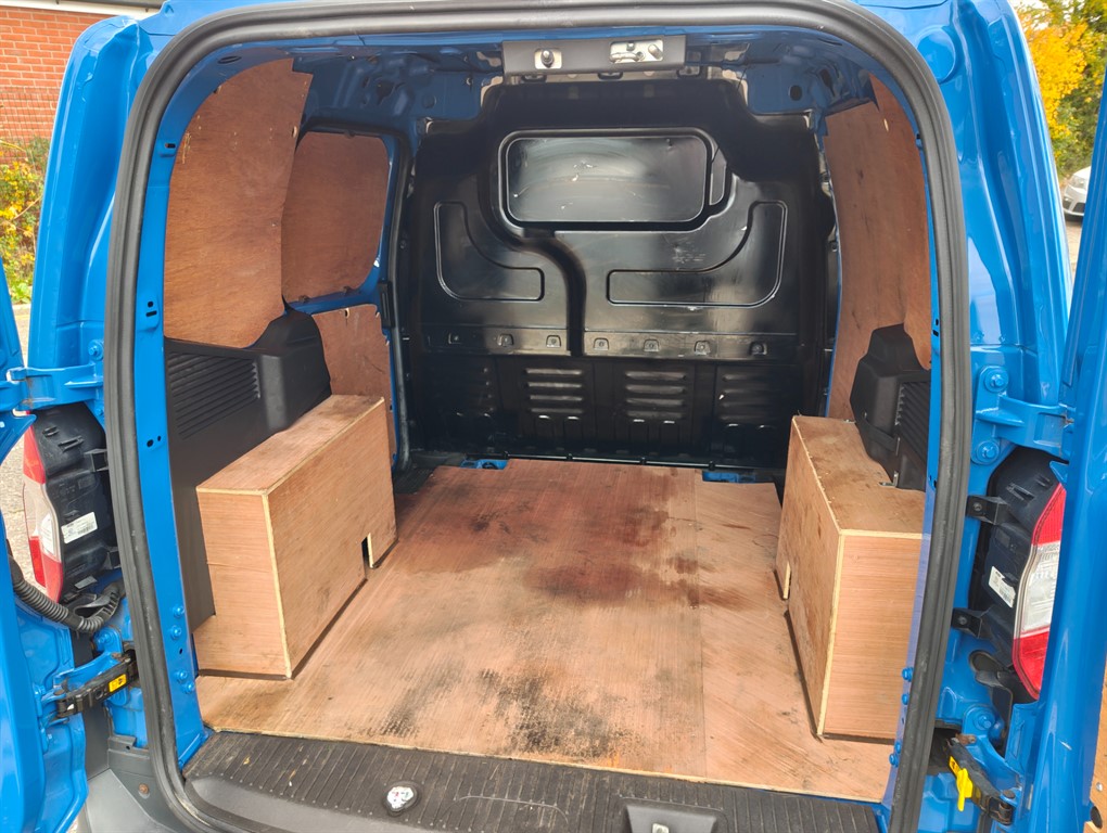 Used Ford Transit Courier 2019 for sale - 76067245: Photo 6