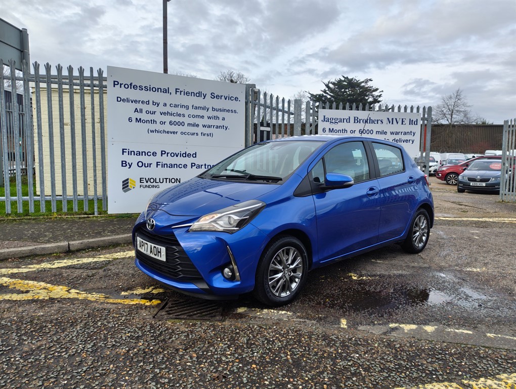 Used Toyota Yaris 2017 for sale - 76894971: Photo 2