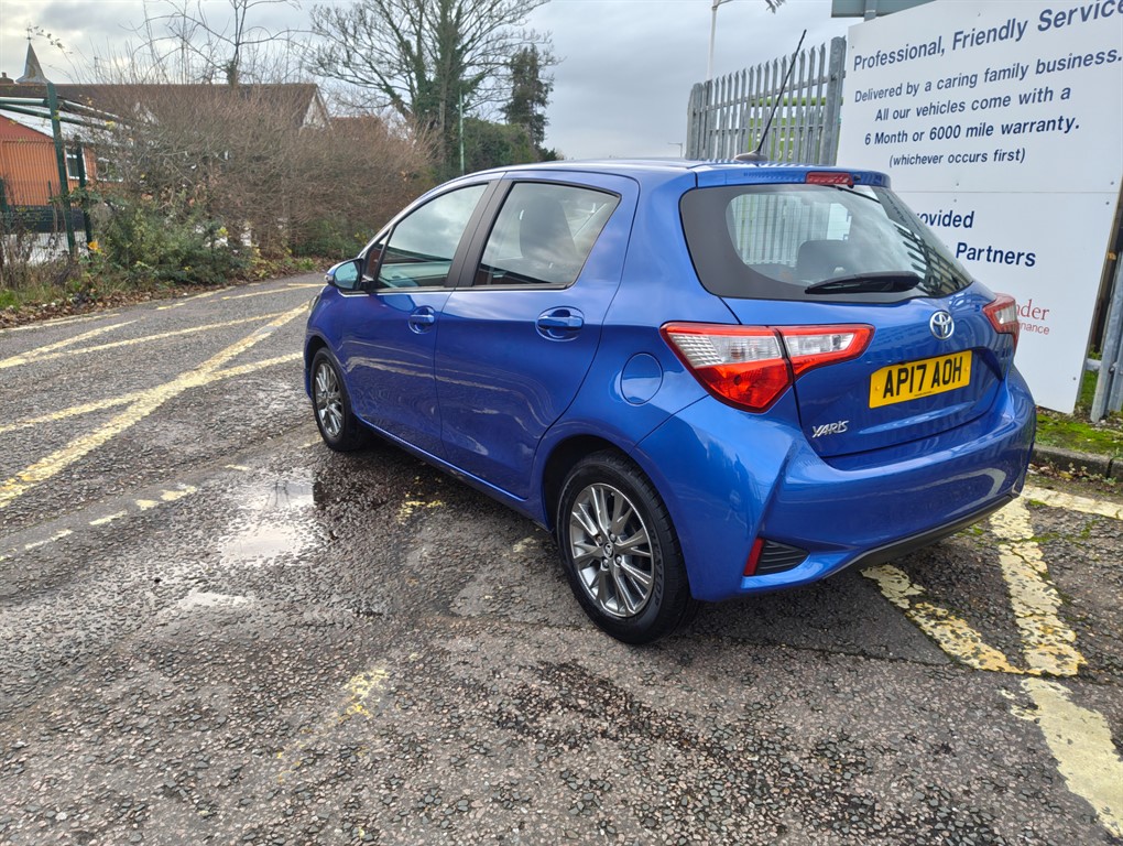 Used Toyota Yaris 2017 for sale - 76894971: Photo 5