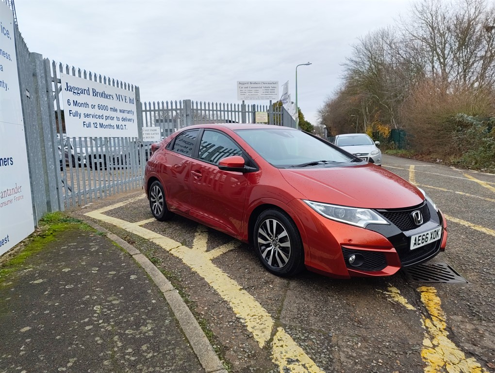 Used Honda Civic 2016 for sale - 76796703: Photo 2