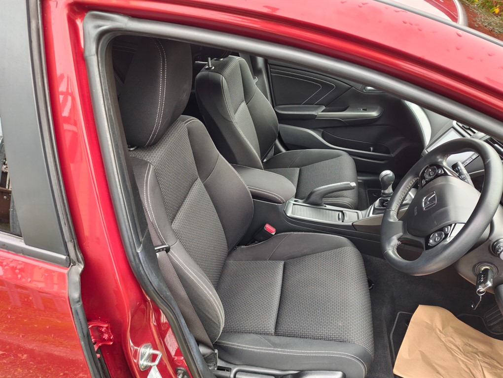 Used Honda Civic 2016 for sale - 76796703: Photo 9