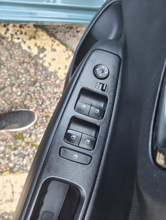 Used Hyundai i10 2024 for sale - 77127722: Photo 9