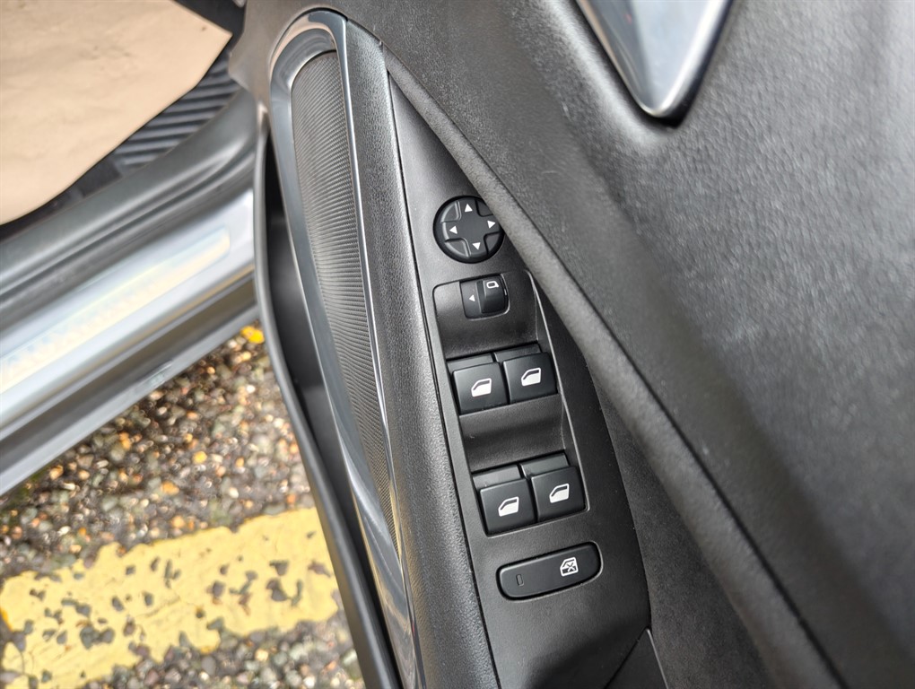 Used Vauxhall Crossland 2022 for sale - 76355352: Photo 11