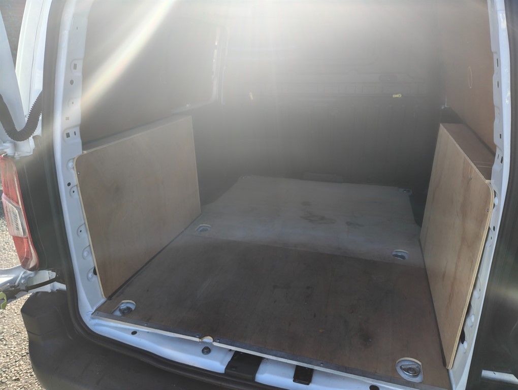 Used Peugeot Partner 2021 for sale - 76355337: Photo 6