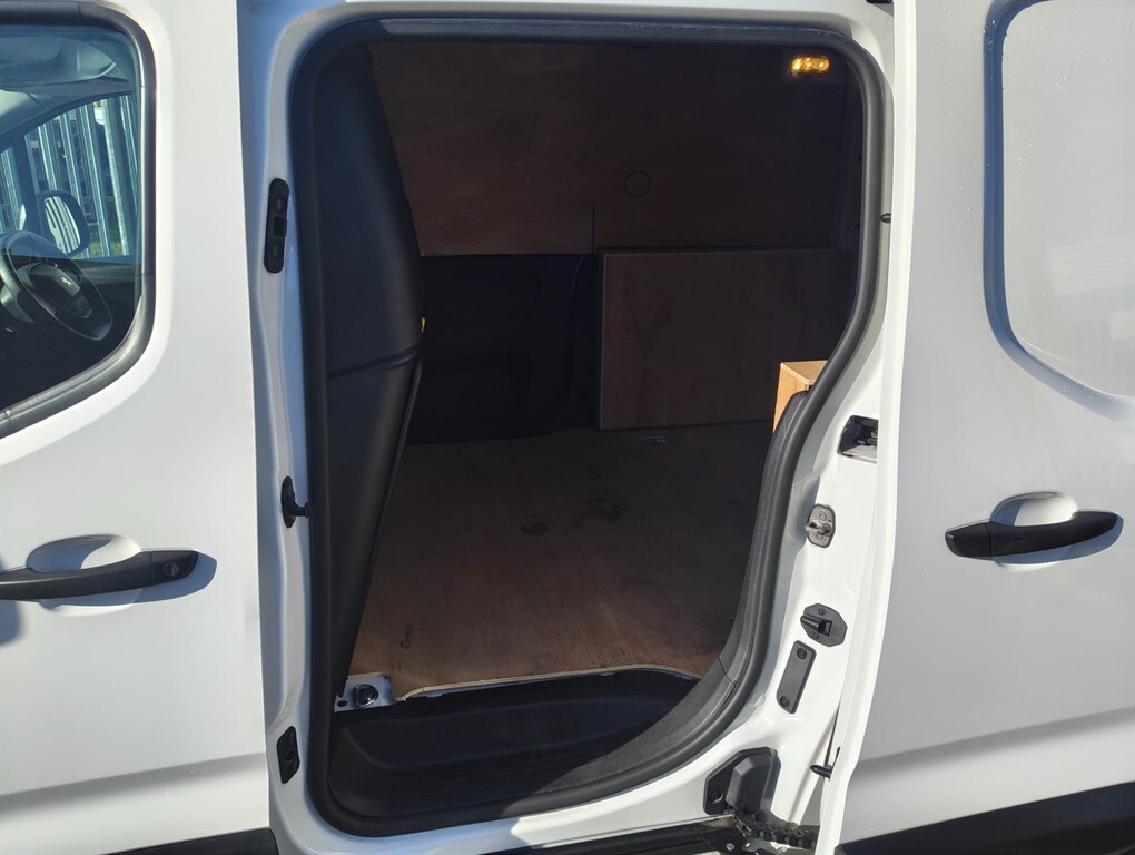 Used Peugeot Partner 2021 for sale - 76355337: Photo 7