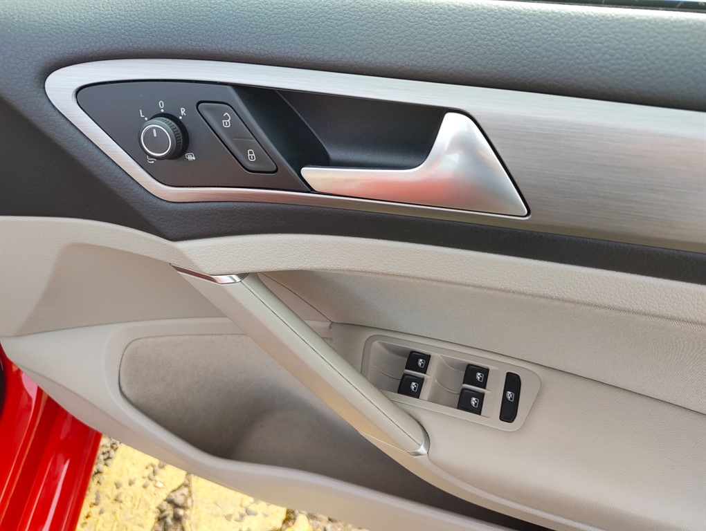 Used Volkswagen Golf 2016 for sale - 77576749: Photo 9