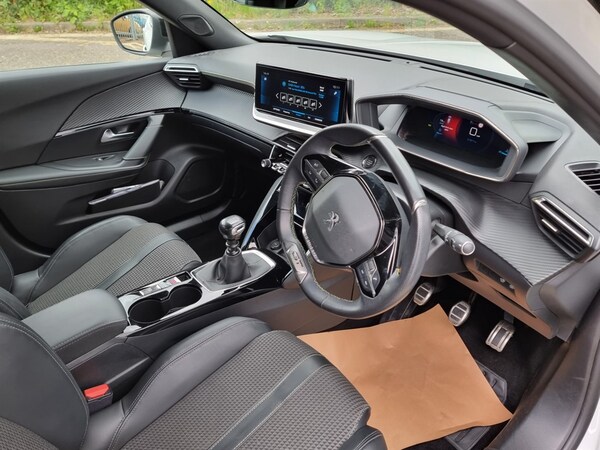 Used Peugeot 2008 2022 for sale - 75571130: Photo 10