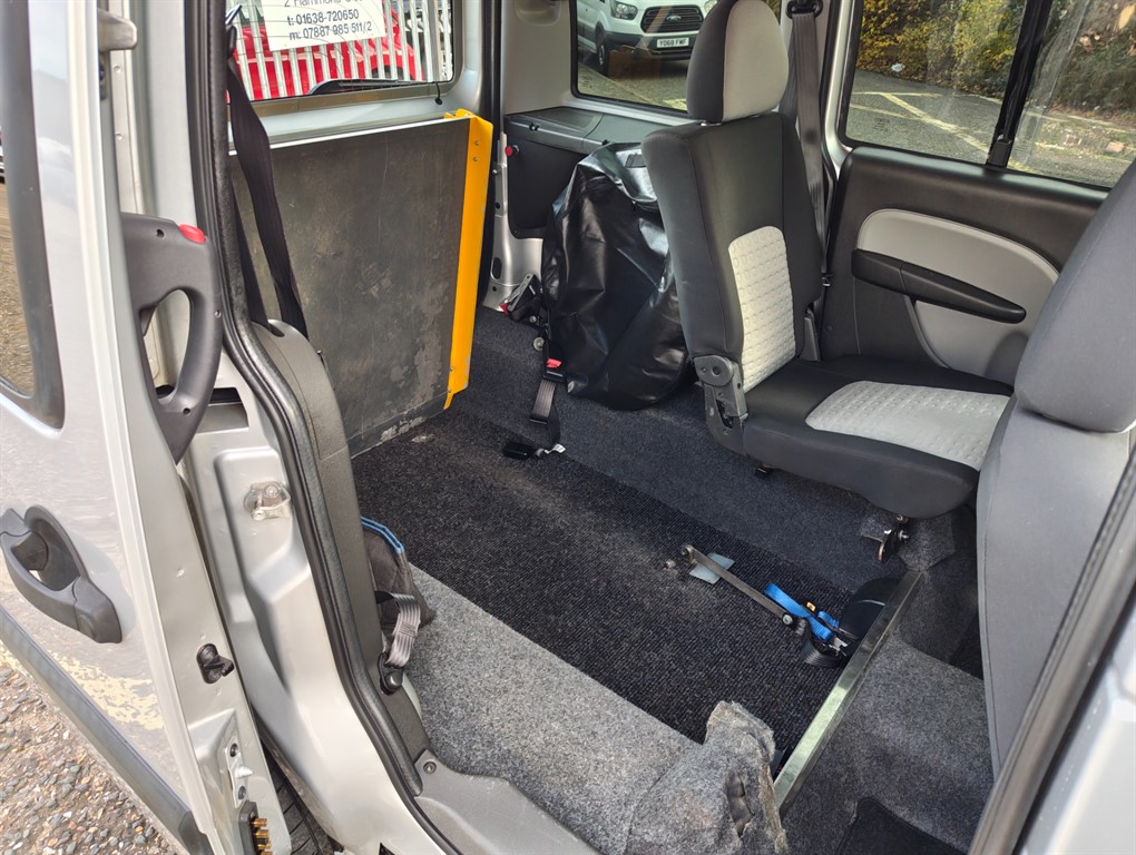 Used Fiat Doblo 2010 for sale - 76375661: Photo 10