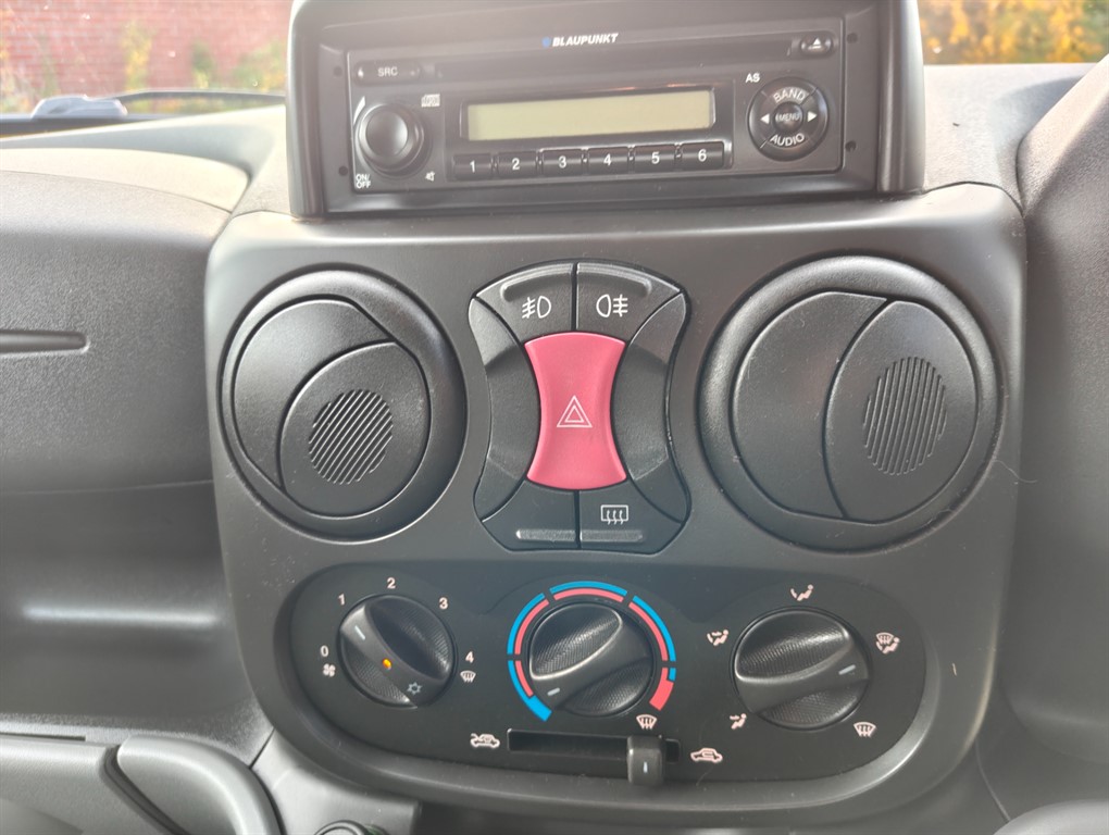 Used Fiat Doblo 2010 for sale - 76375661: Photo 9