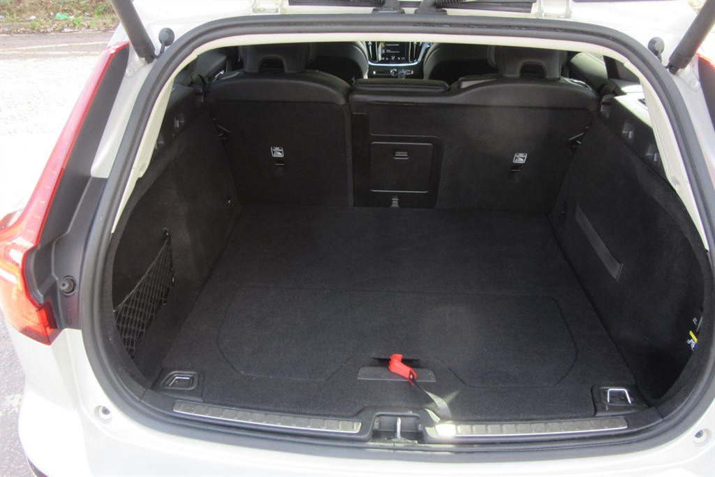 Used Volvo V60 2018 for sale - 77504668: Photo 11