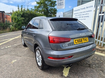 Used Audi Q3 2018 for sale - 75569830: Photo