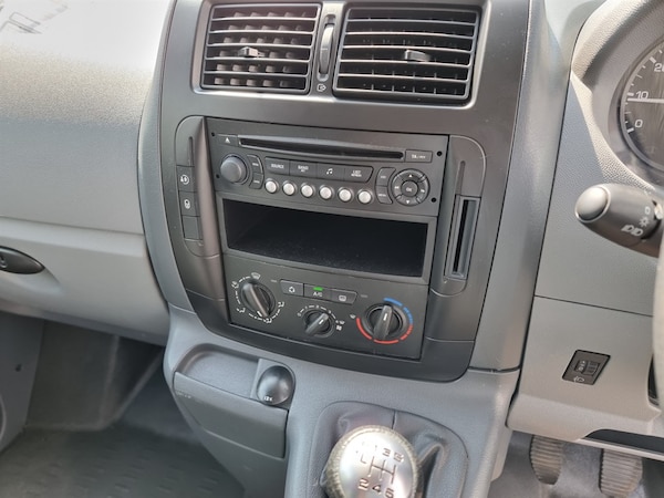 Used Peugeot Expert Tepee 2013 for sale - 75571972: Photo 10
