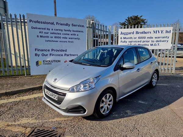 Used Peugeot 208 2017 for sale - 75572139: Photo 1