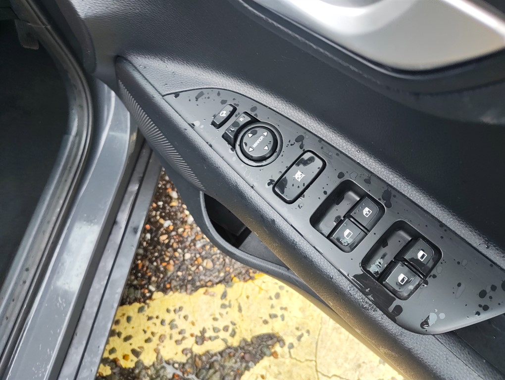 Used Kia Stonic 2022 for sale - 77106230: Photo 11