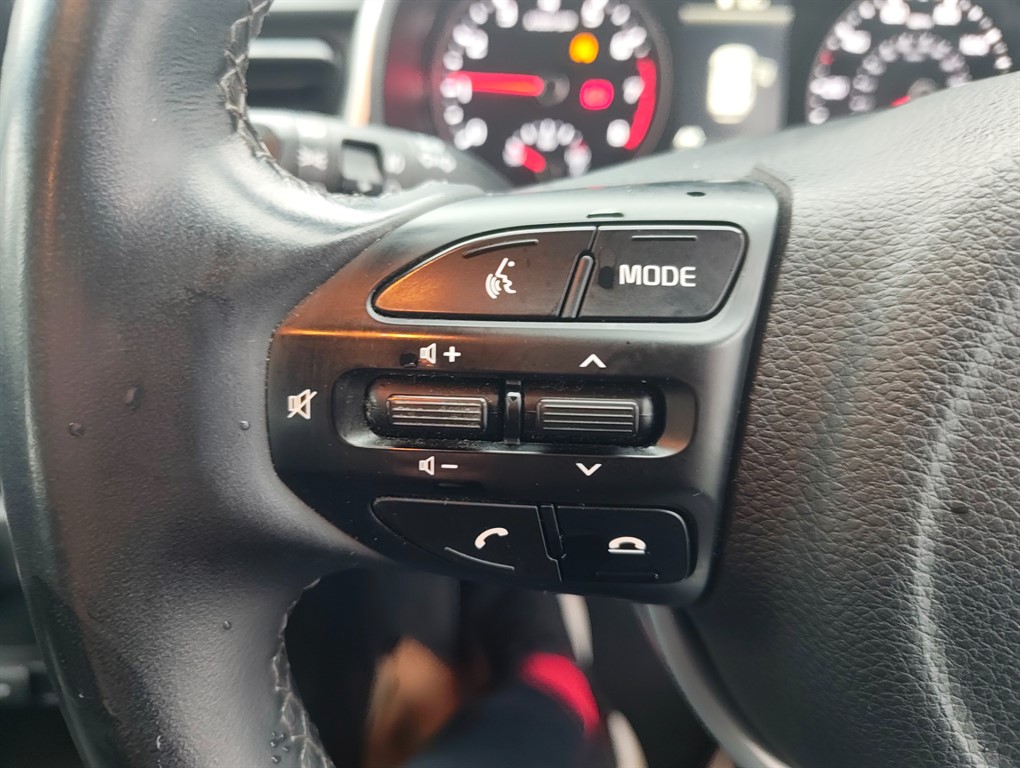 Used Kia Stonic 2022 for sale - 77106230: Photo 19