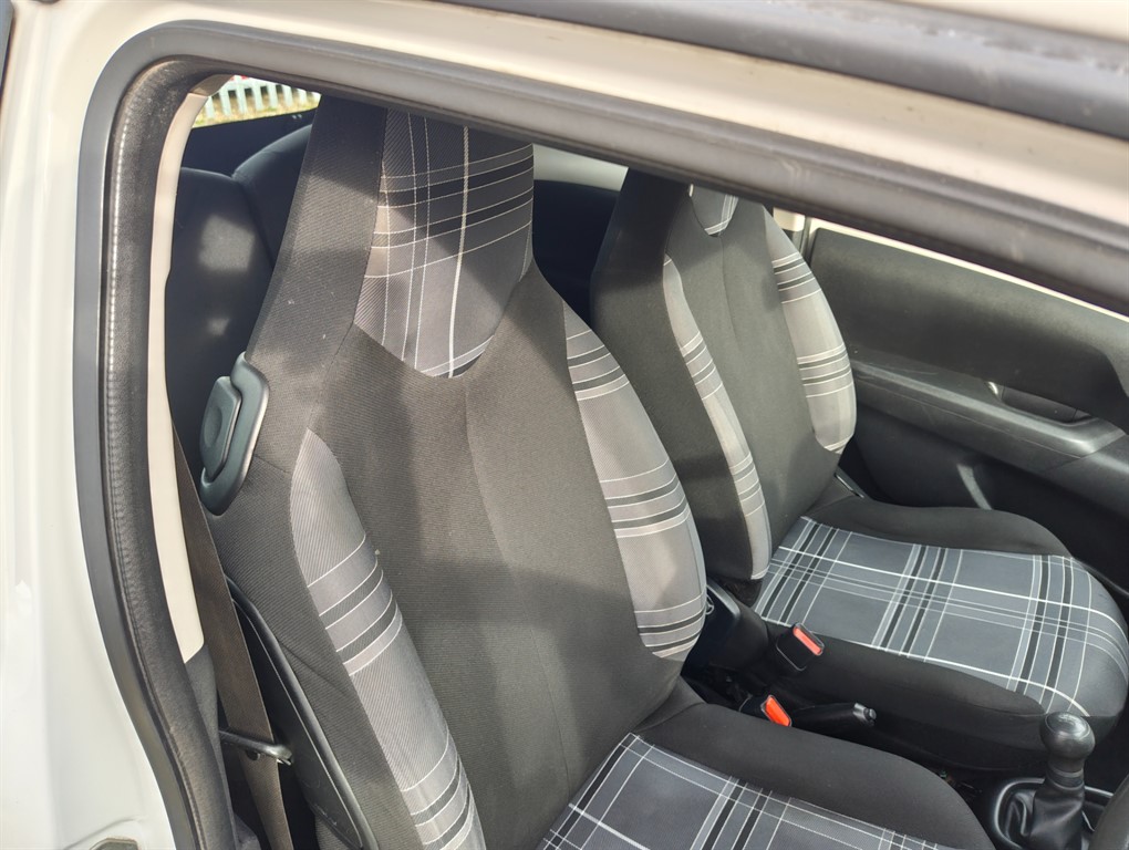 Used Peugeot 108 2018 for sale - 76415460: Photo 8