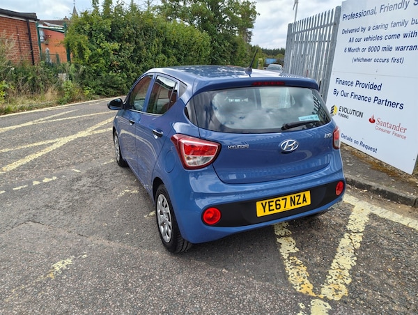 Used Hyundai i10 2017 for sale - 75571598: Photo 4