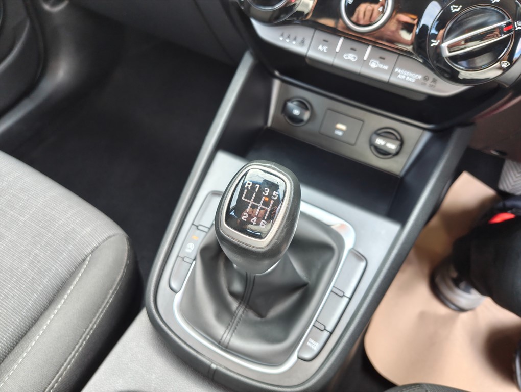 Used Hyundai KONA 2022 for sale - 76332364: Photo 11