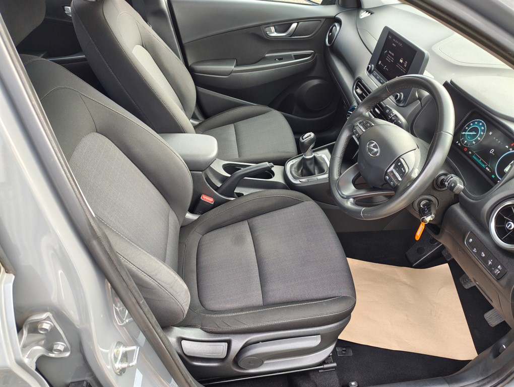 Used Hyundai KONA 2022 for sale - 76332364: Photo 8