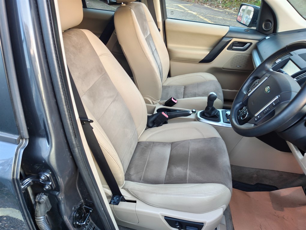 Used Land Rover Freelander 2011 for sale - 76948689: Photo 6