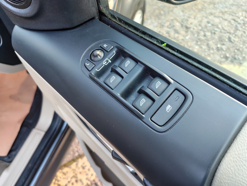 Used Land Rover Freelander 2011 for sale - 76948689: Photo 8