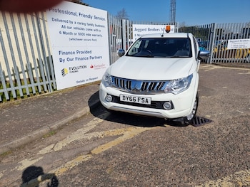 Used Mitsubishi L200 2016 for sale - 75570017: Photo