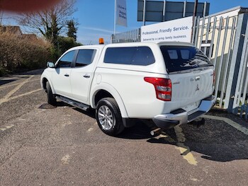 Used Mitsubishi L200 2016 for sale - 75570017: Photo