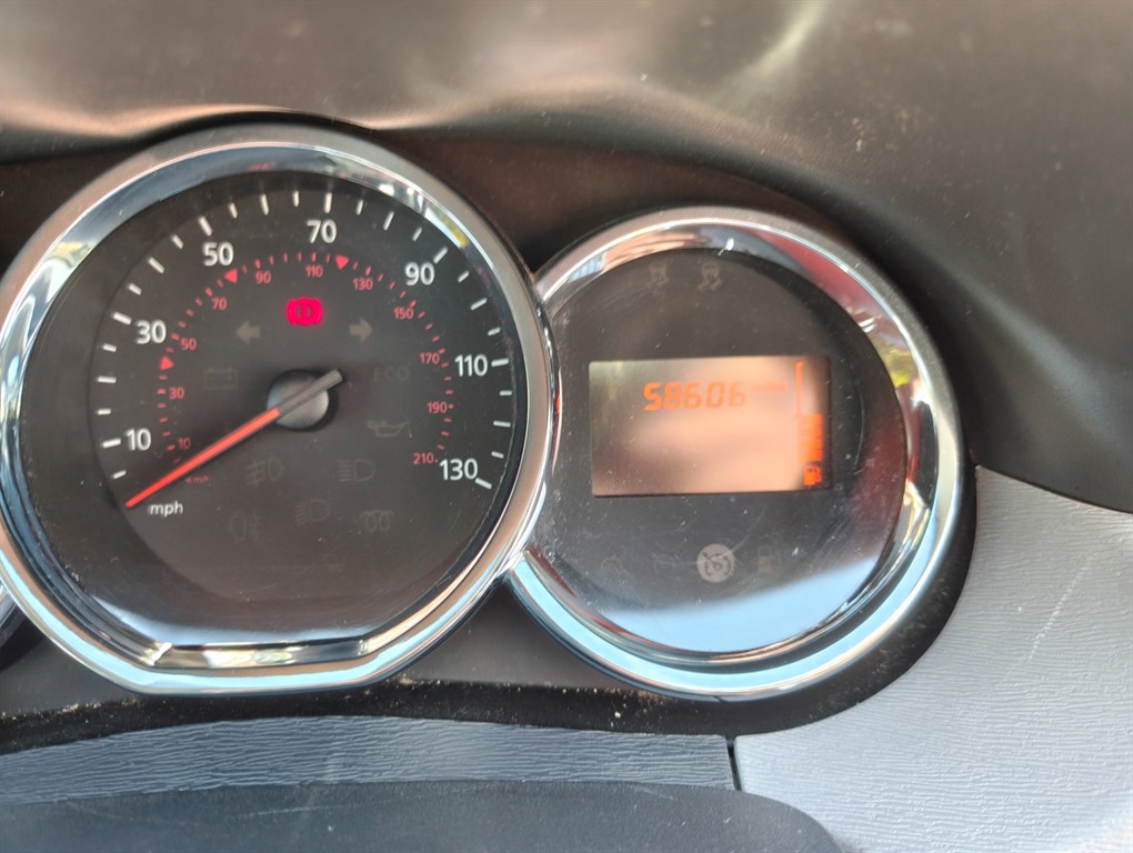 Used Dacia Duster 2015 for sale - 76322120: Photo 10