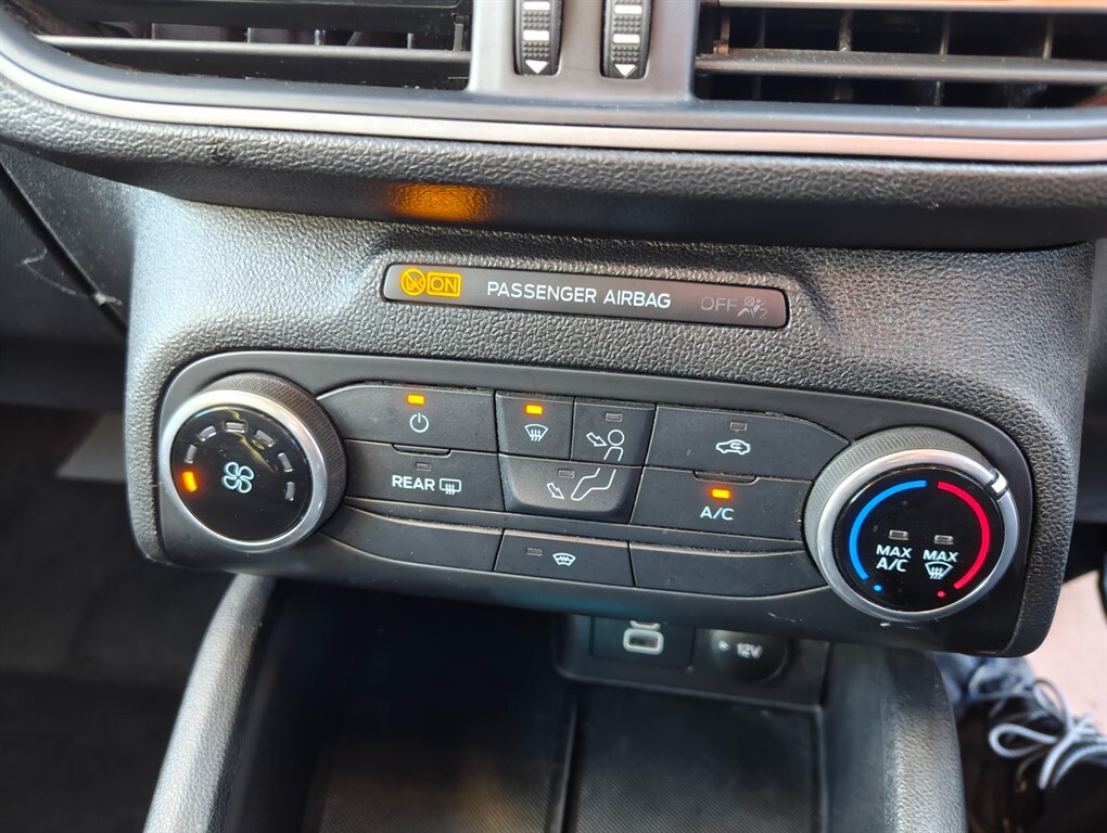 Used Ford Focus 2022 for sale - 76766569: Photo 10