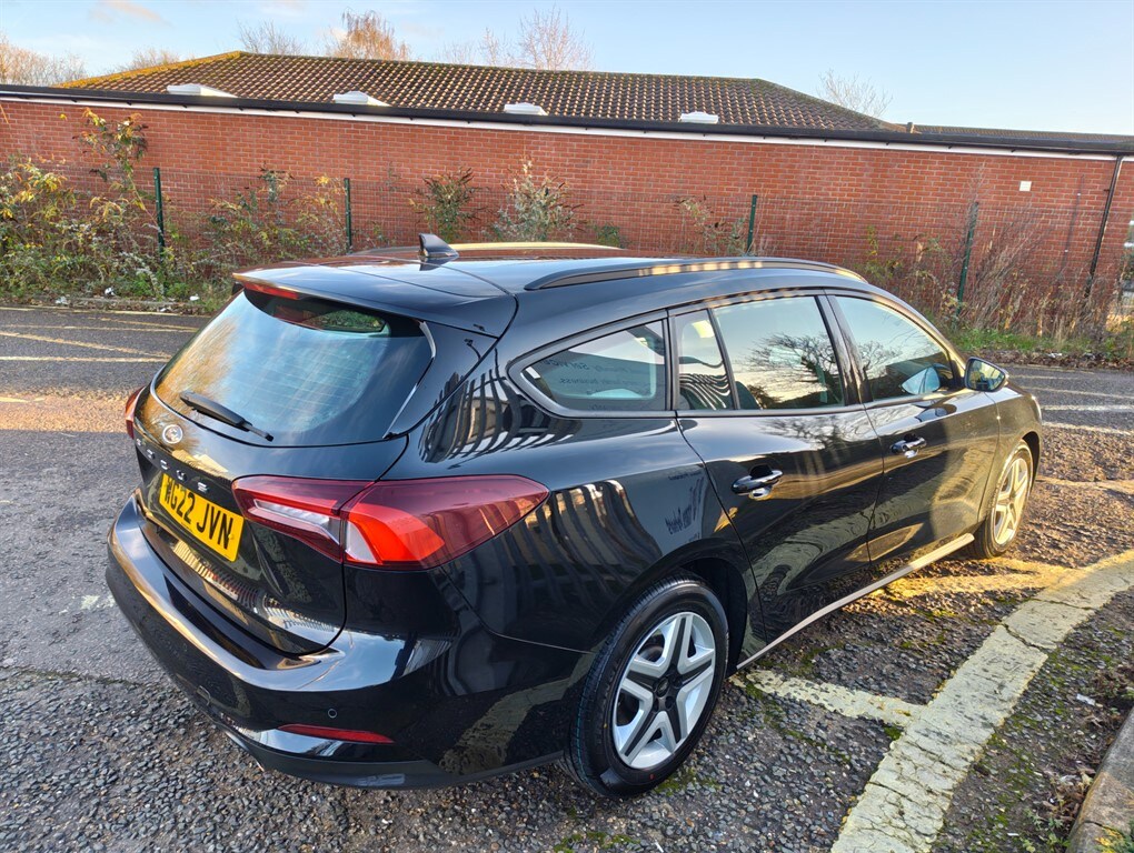 Used Ford Focus 2022 for sale - 76766569: Photo 4