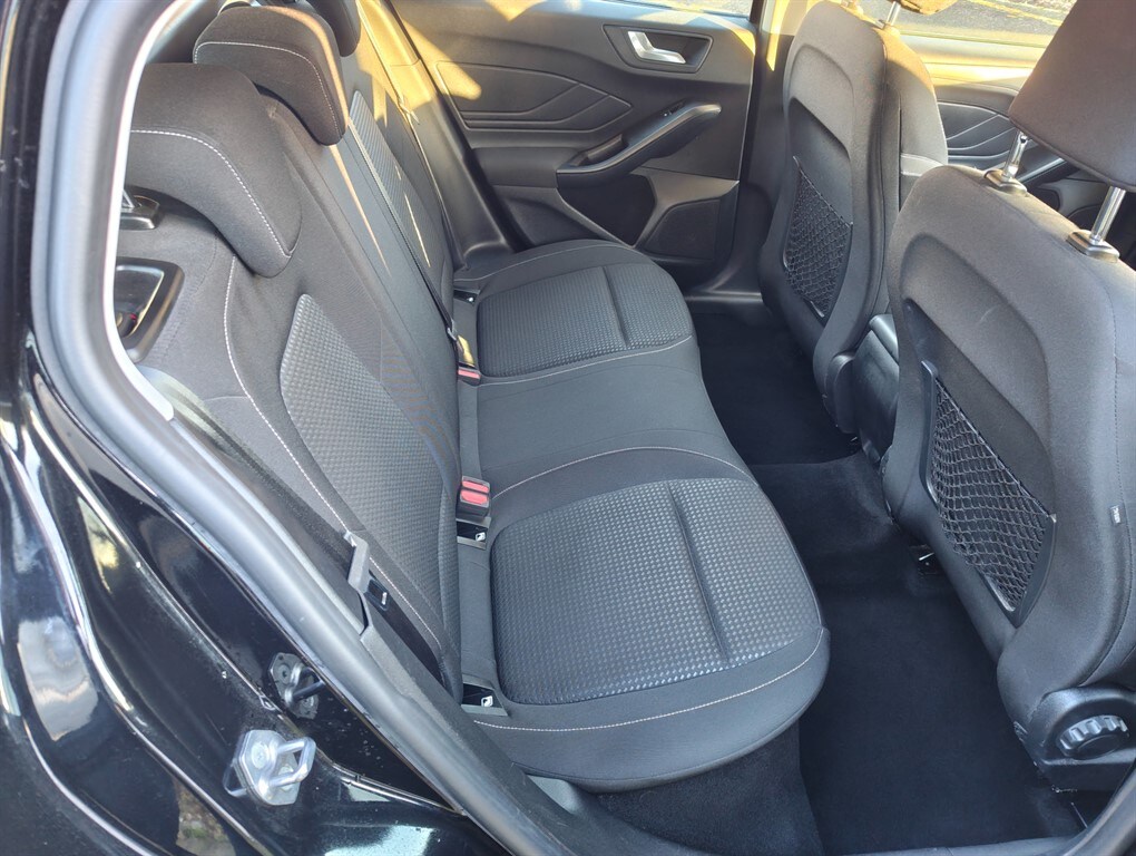 Used Ford Focus 2022 for sale - 76766569: Photo 6