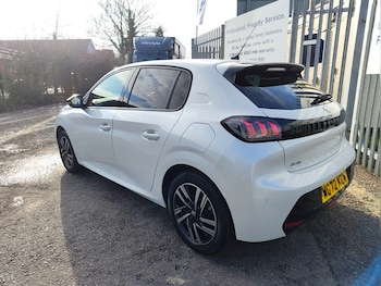 Used Peugeot 208 2022 for sale - 77225452: Photo